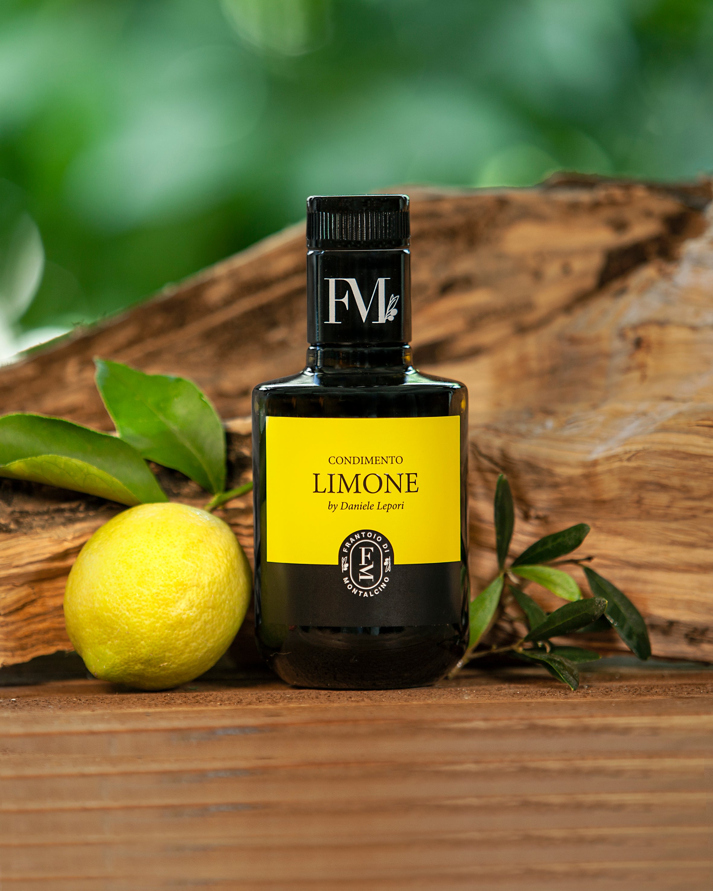 Toscano IGP Lemon olive oil 250 ml — lifestyle photo, Frantoio di Montalcino